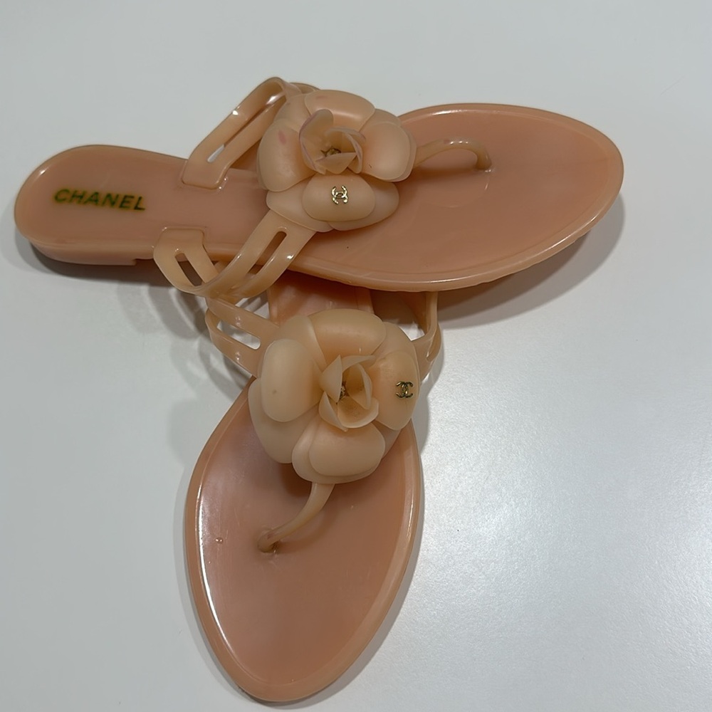 Chanel Womens Tan Sandals Gold Logo Sz 42 Pre-loved Good Condition